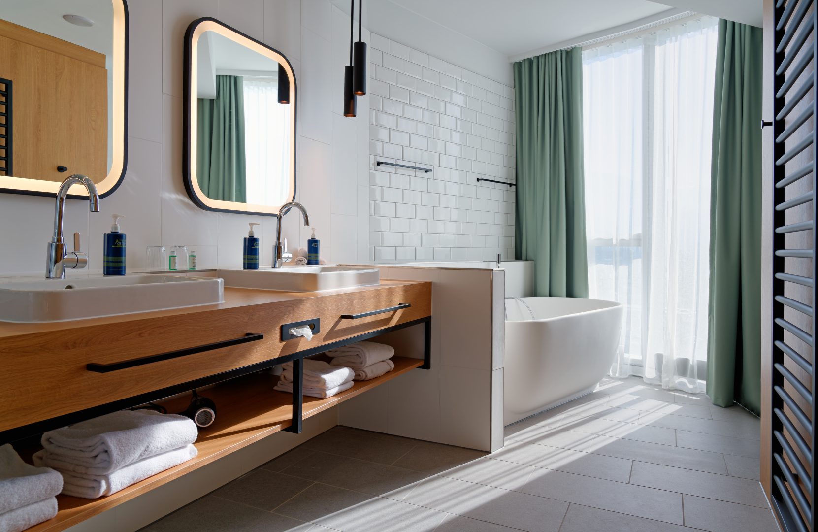 fourpoints sheraton hotel panoramahaus dornbirn badezimmer hotelfotografie