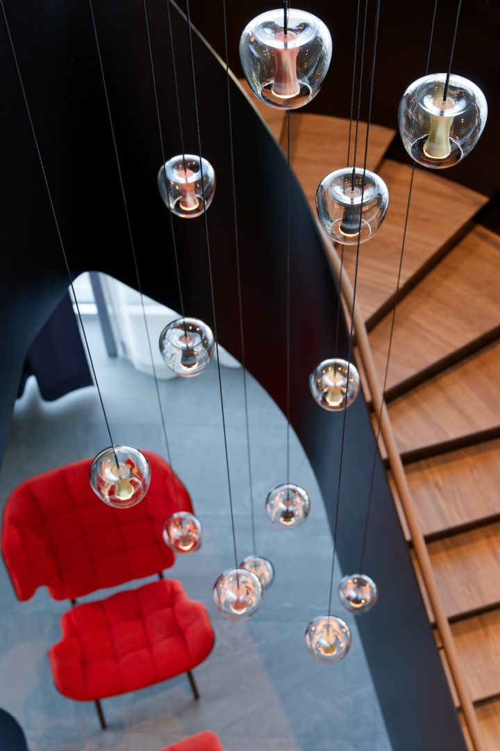 fourpoints sheraton hotel panoramahaus dornbirn quasar leuchten lobby hotelfotografie